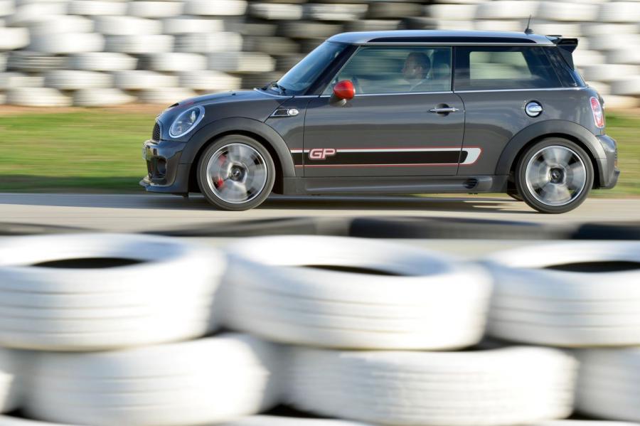 Mini Cooper GP JCW 2014 года  (фото 67 из 92)